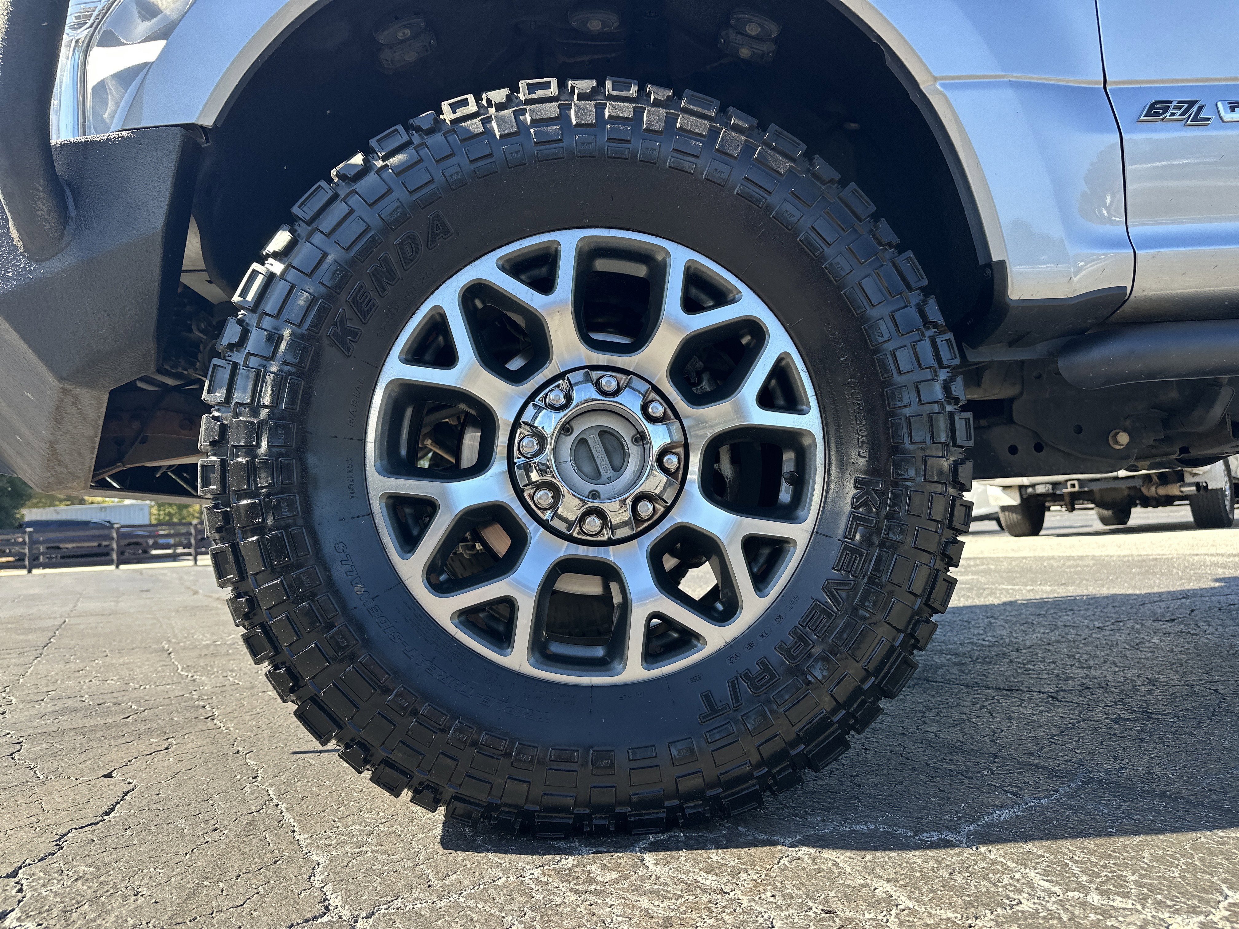 Used 2020 Ford F350 Lariat w/ Lariat Ultimate Package image 12