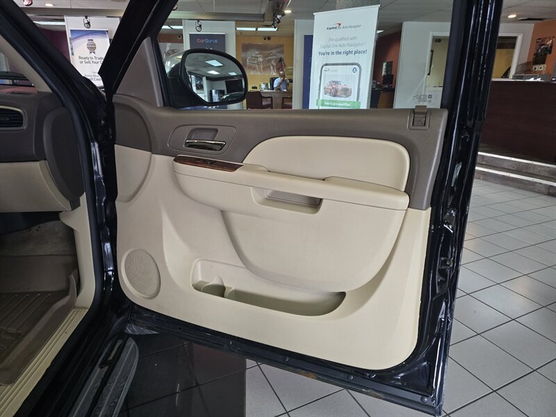 Used 2014 Chevrolet Suburban LS w/ All-Star Edition AWD/4WD image 14