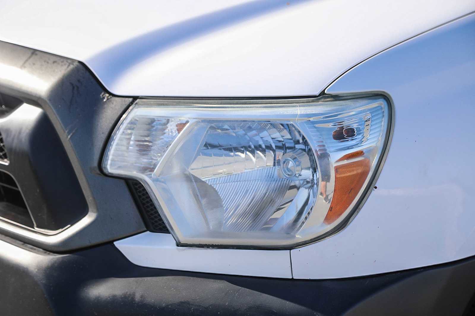 Used 2013 Toyota Tacoma 2WD Regular Cab image 8