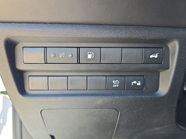 Used 2024 Mitsubishi Outlander Ralliart AWD/4WD image 23