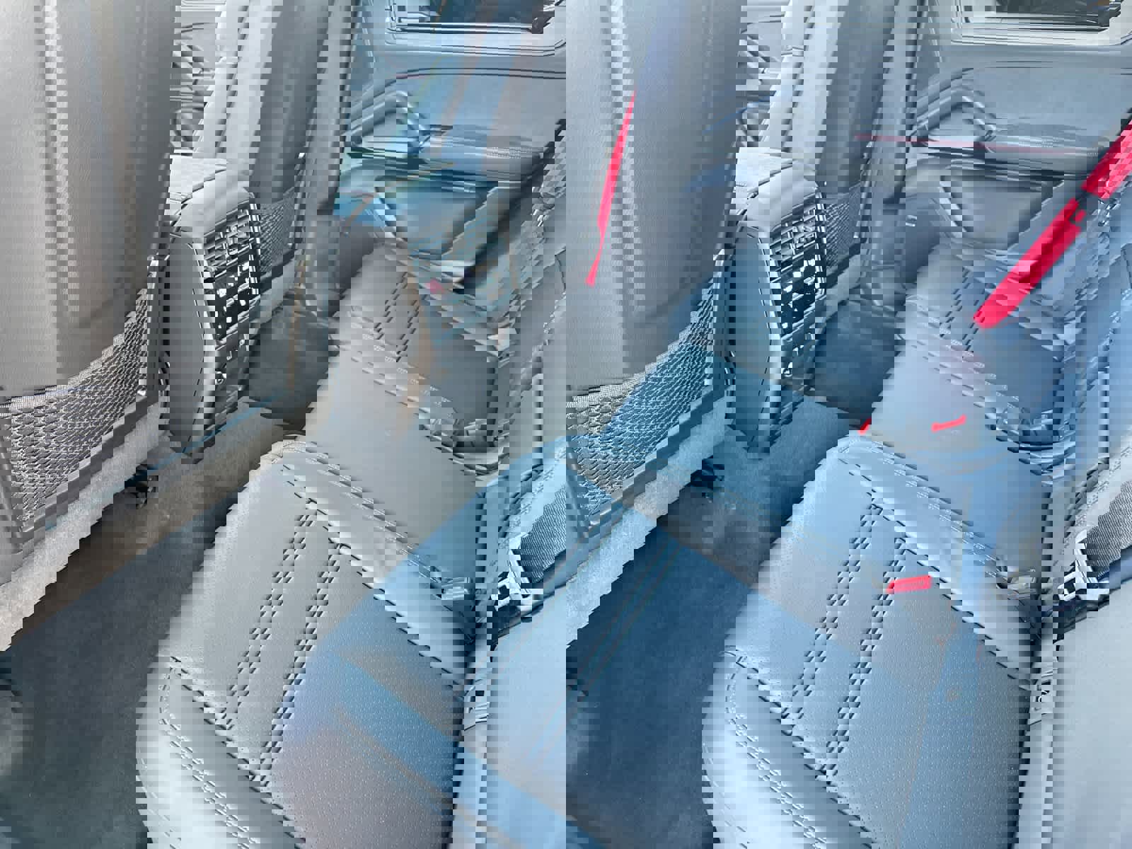 New 2026 Porsche Cayenne GTS AWD/4WD image 13