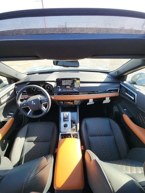 New 2024 Mitsubishi Outlander SEL image 16