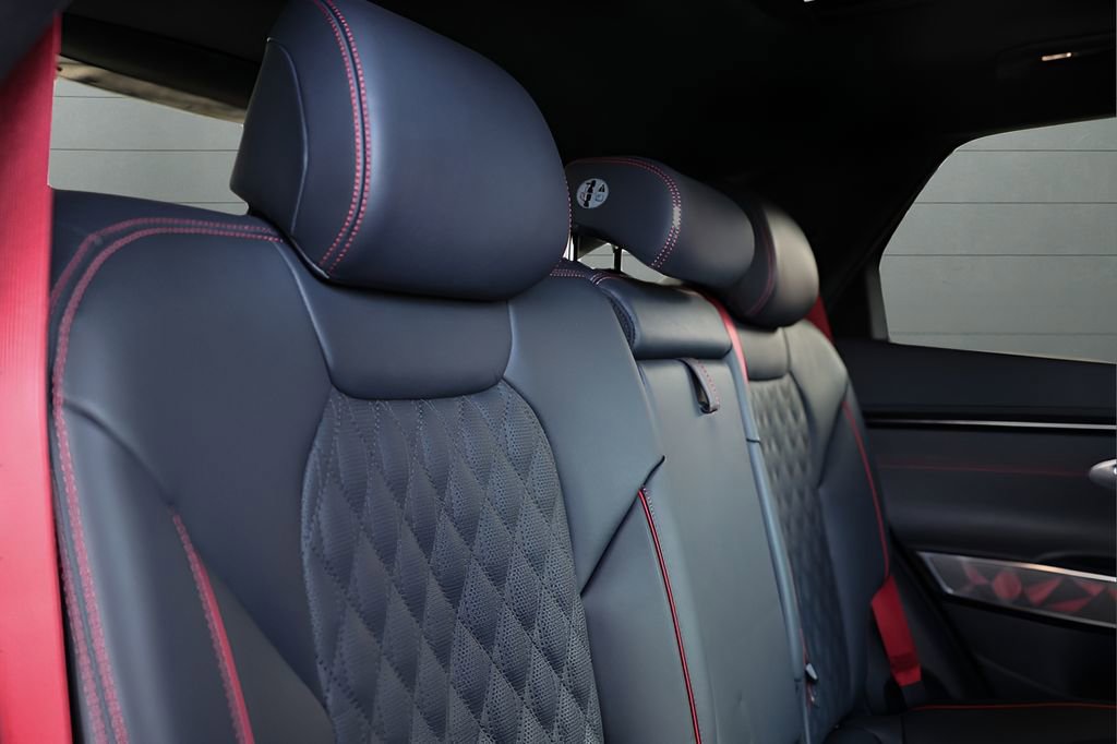 Used 2024 Genesis GV70 3.5T Sport w/ Sport Advanced Package image 76