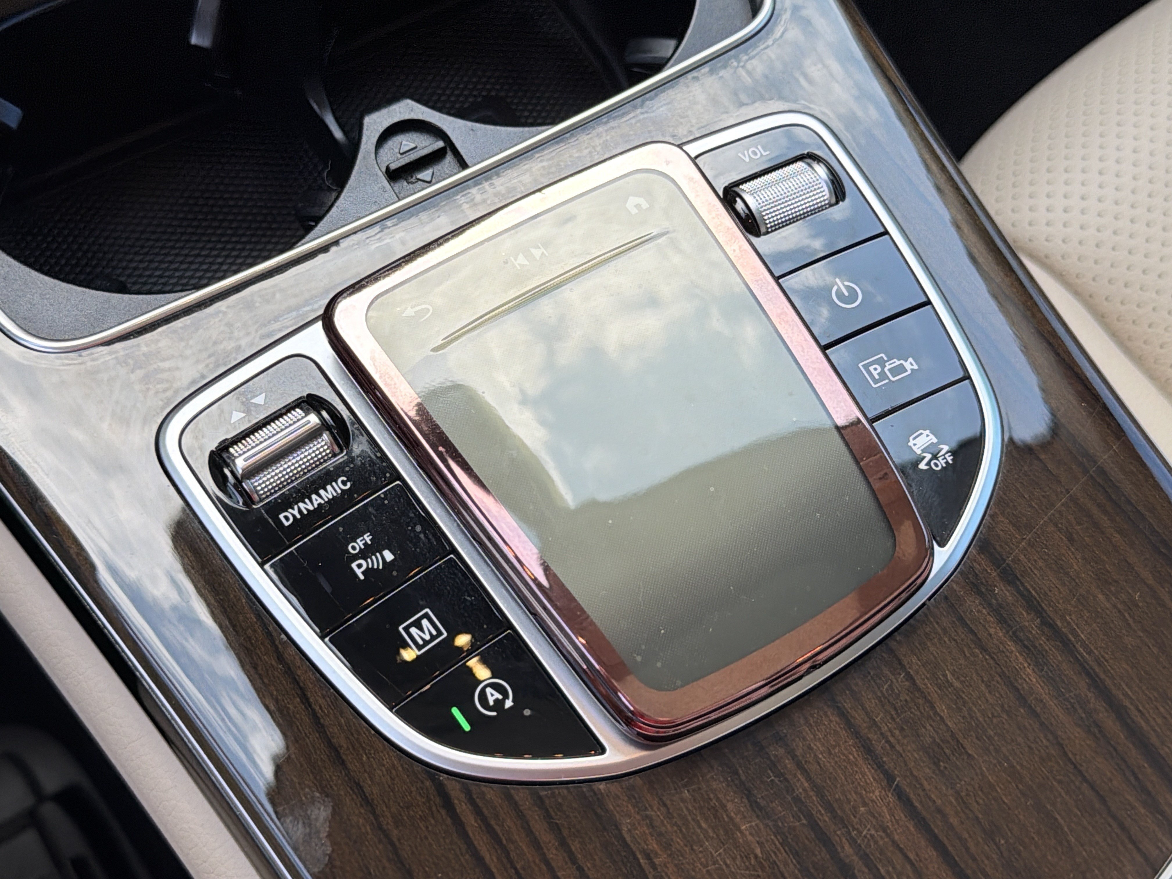Used 2022 Mercedes-Benz GLC 300 image 5