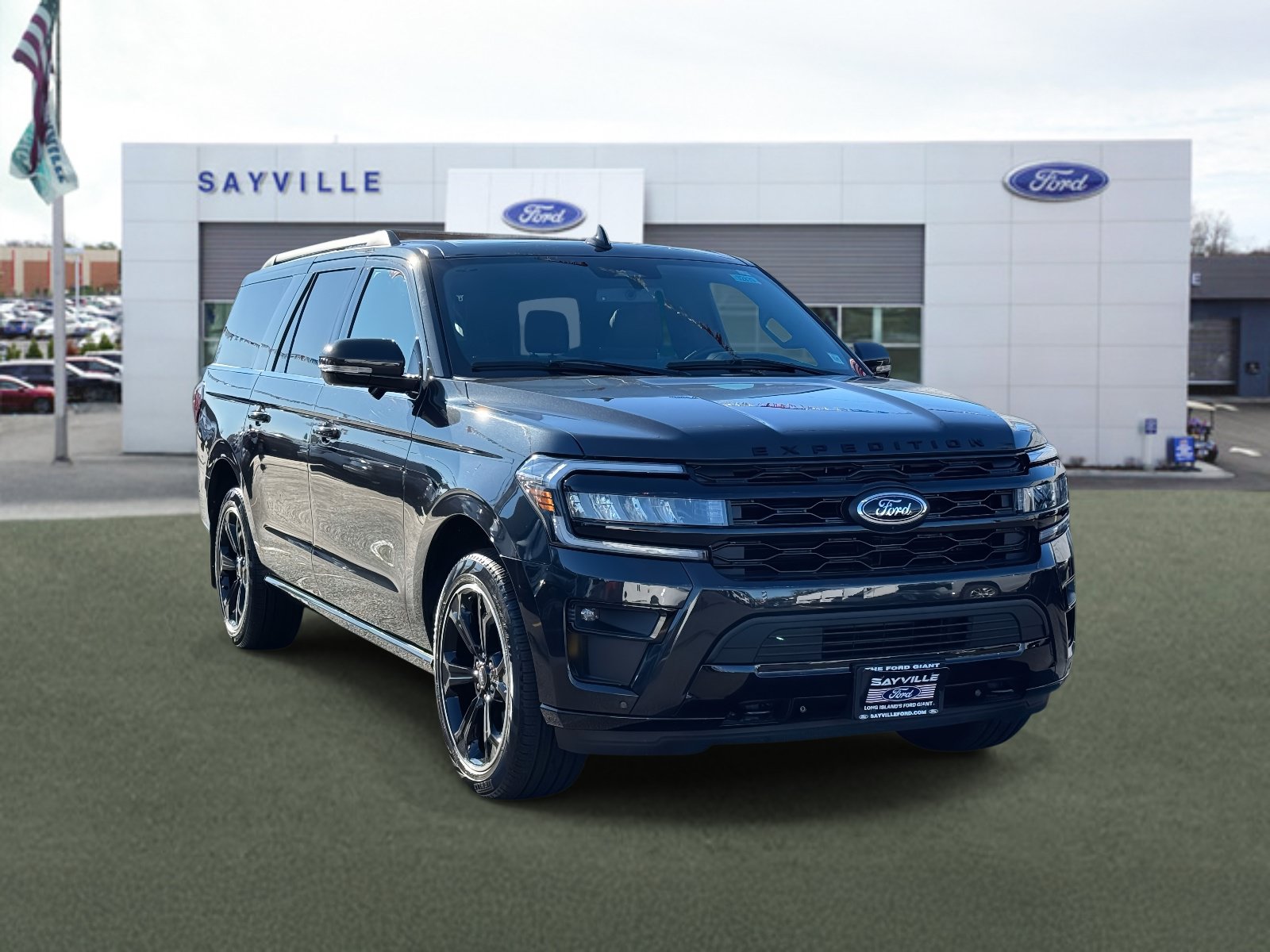 Used 2024 Ford Expedition Max Limited AWD/4WD image 2