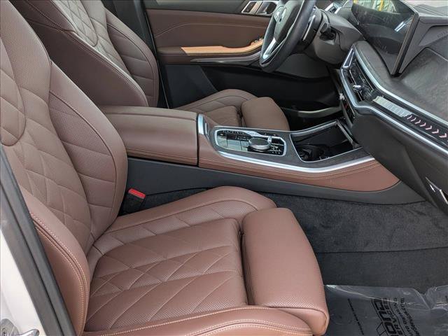 Used 2024 BMW X5 xDrive40i w/ Premium Package AWD/4WD image 22