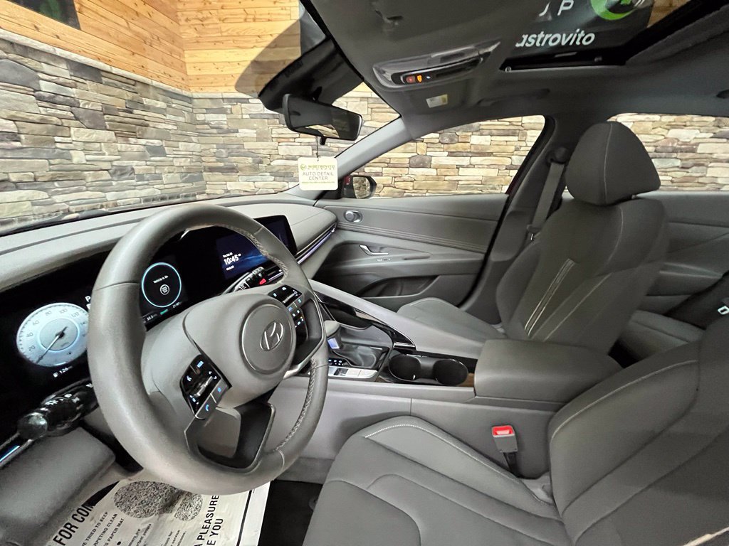 Used 2024 Hyundai Elantra SEL w/ Convenience Package FWD image 19