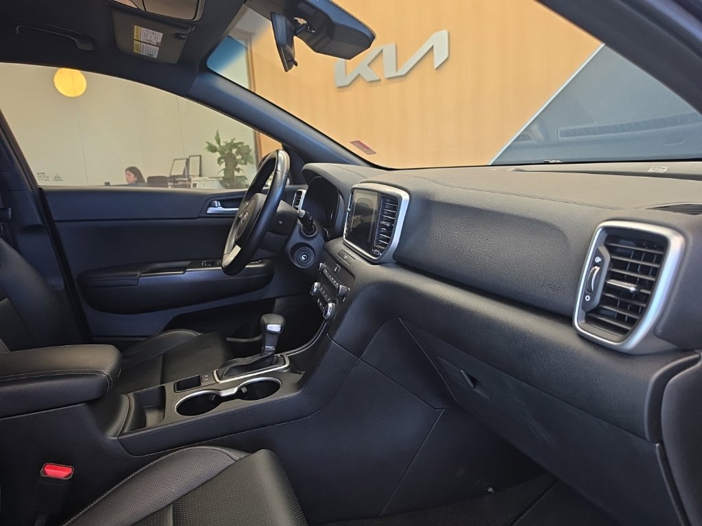 Certified 2021 Kia Sportage S FWD image 44