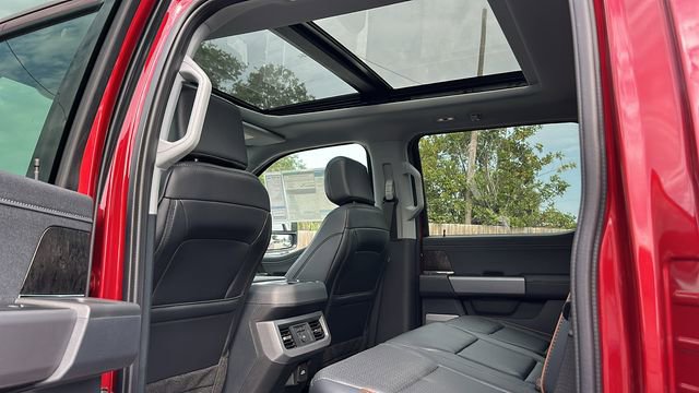 New 2025 Ford F250 Lariat w/ Chrome Package image 10