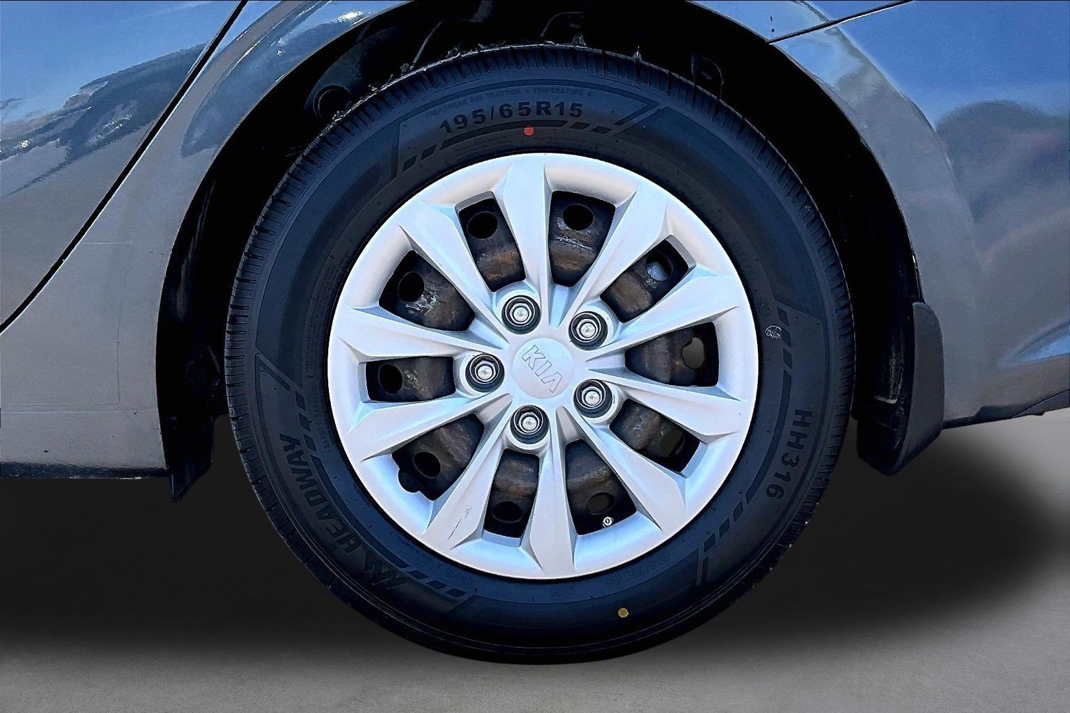Used 2019 Kia Forte Sedan FWD image 8