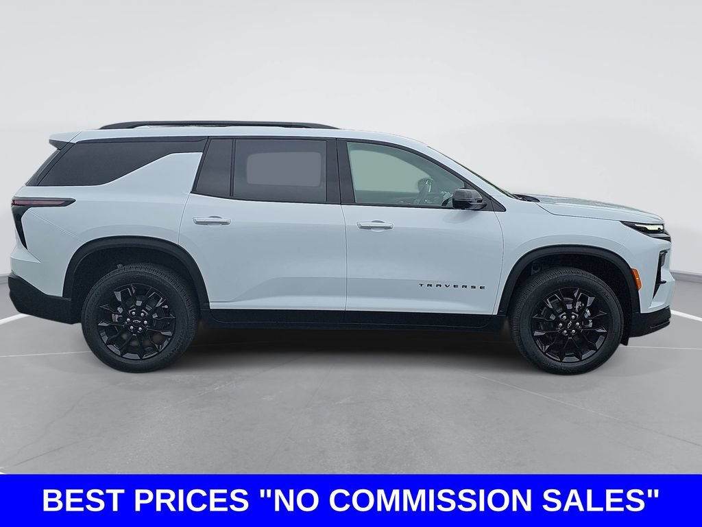 New 2026 Chevrolet Traverse LT w/ Midnight/Sport Edition FWD image 2