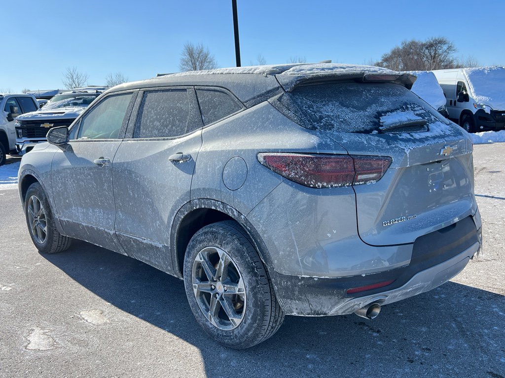 Used 2024 Chevrolet Blazer LT image 3