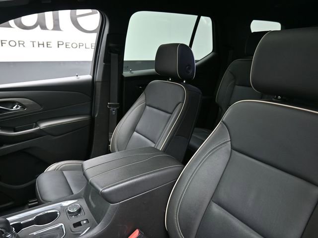 Used 2023 Chevrolet Traverse Premier w/ Redline Edition image 16