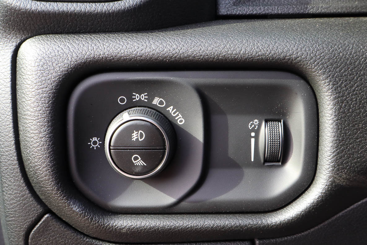 New 2026 RAM 1500 Classic Warlock image 11