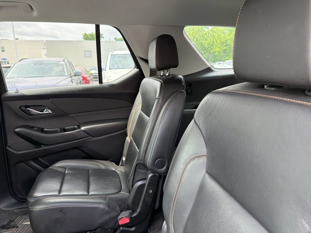 Used 2020 Chevrolet Traverse LT w/ LT Premium Package FWD image 14