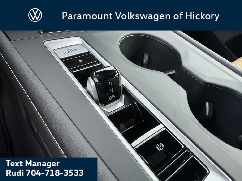 New 2026 Volkswagen Atlas Cross Sport SE image 13