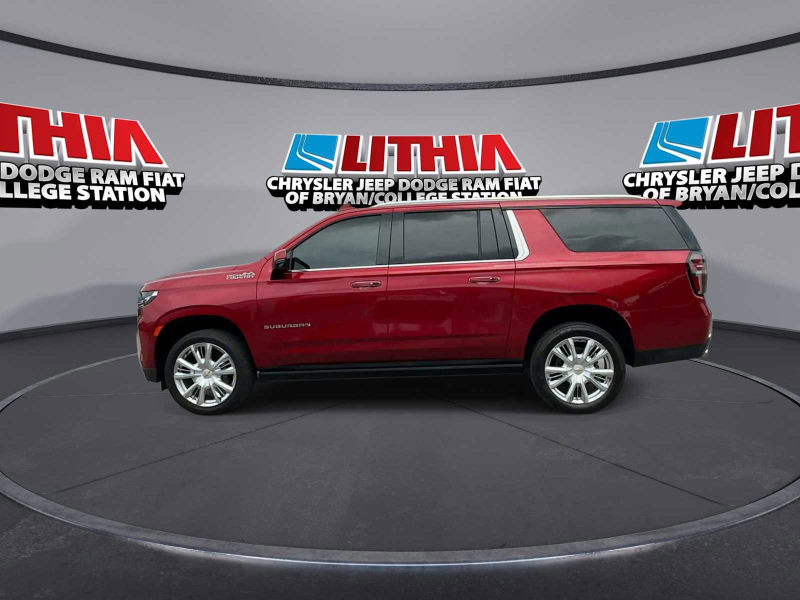 Used 2021 Chevrolet Suburban High Country w/ Premium Package AWD/4WD image 5
