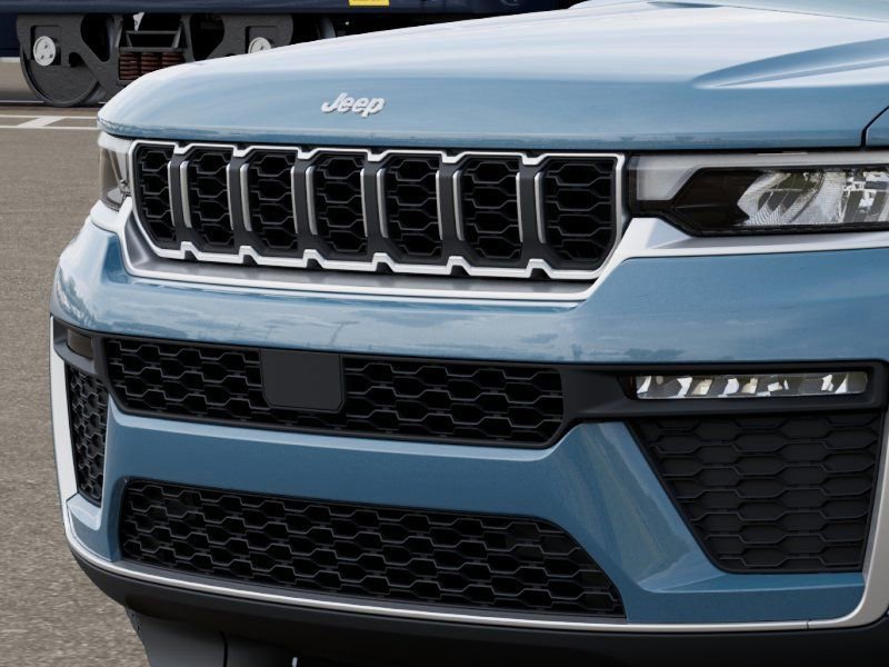 New 2026 Jeep Grand Cherokee Limited AWD/4WD image 7