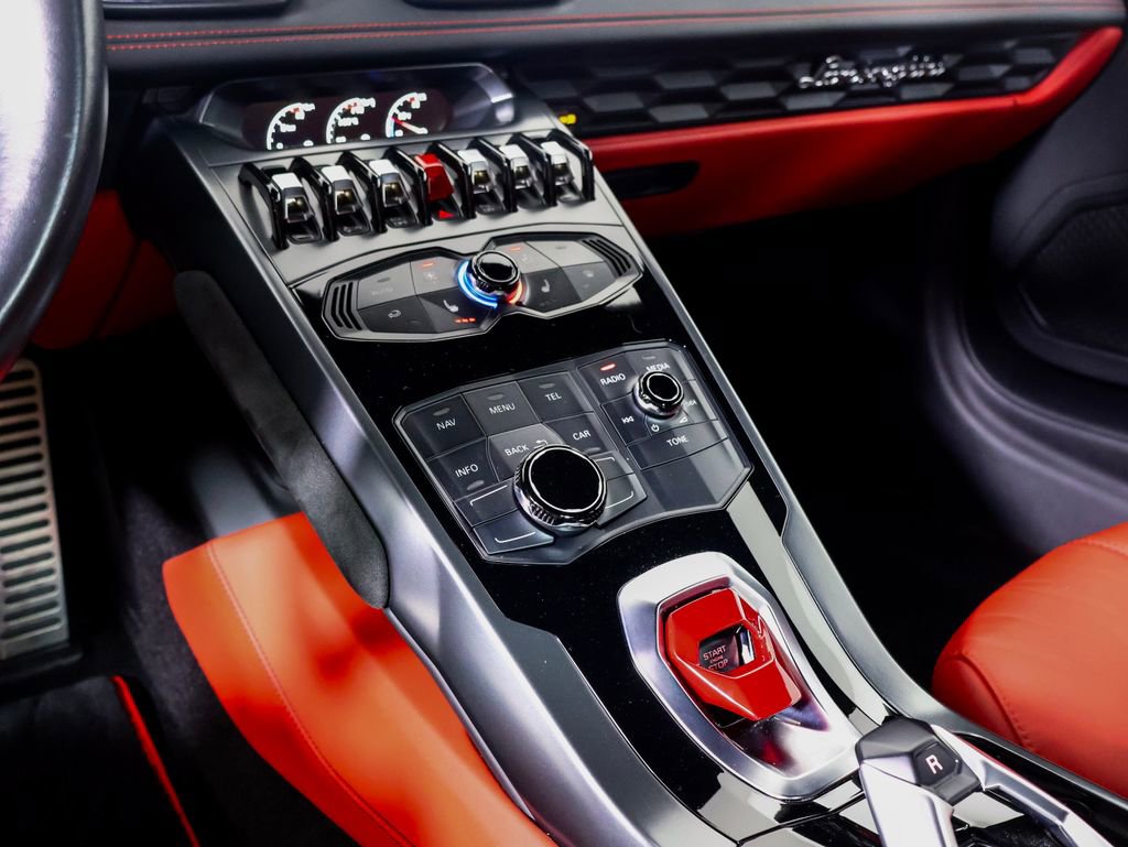 Used 2015 Lamborghini Huracan LP 610-4 image 21