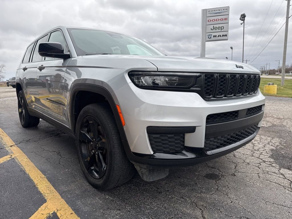 Used 2024 Jeep Grand Cherokee L Altitude image 7
