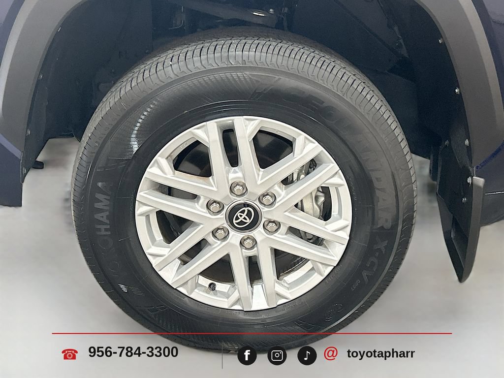 Used 2026 Toyota Tundra SR5 AWD/4WD image 28