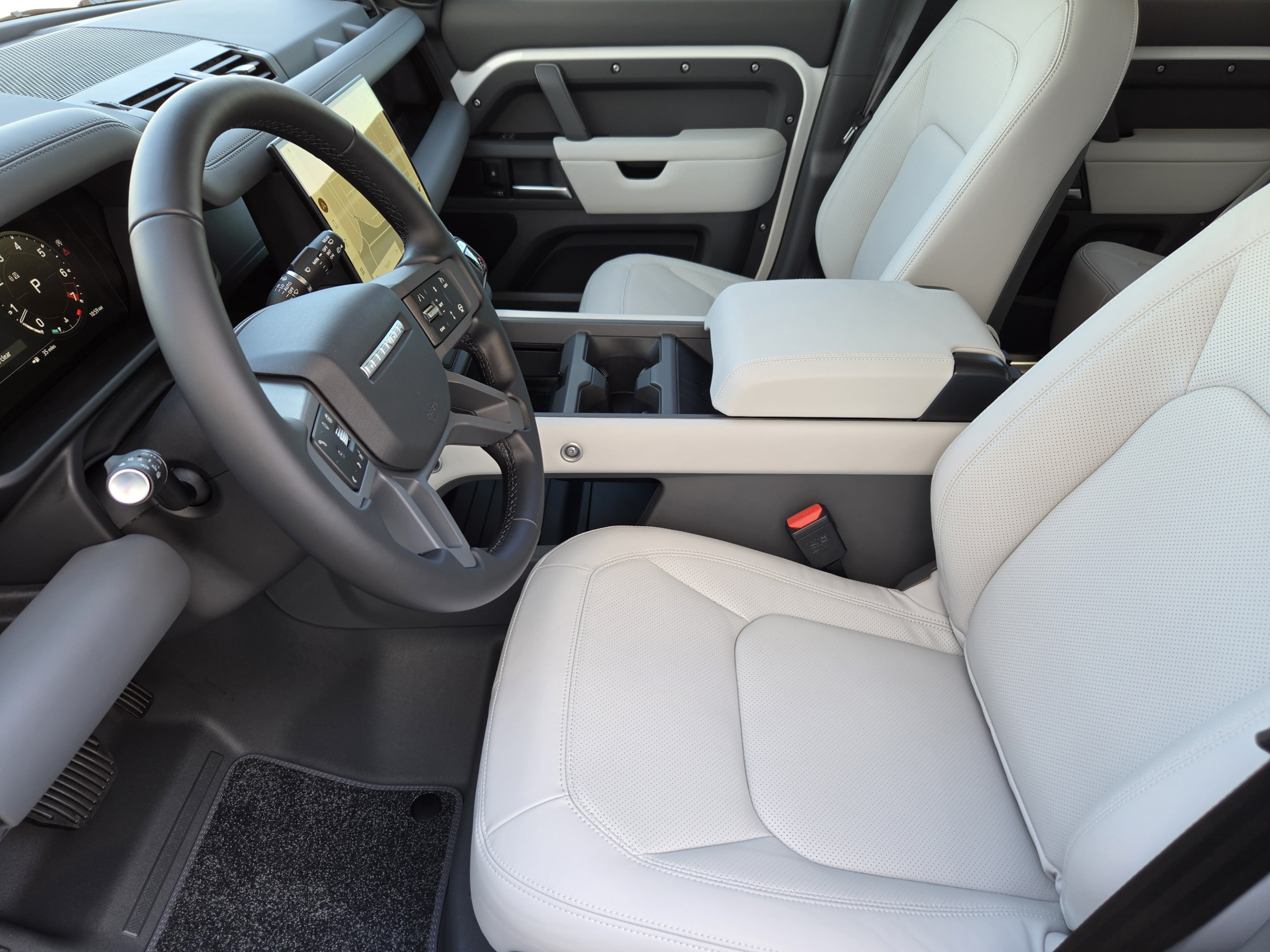 New 2026 Land Rover Defender 110 X-Dynamic SE AWD/4WD image 9