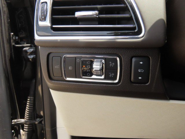 Used 2022 Lincoln Navigator Black Label AWD/4WD image 25