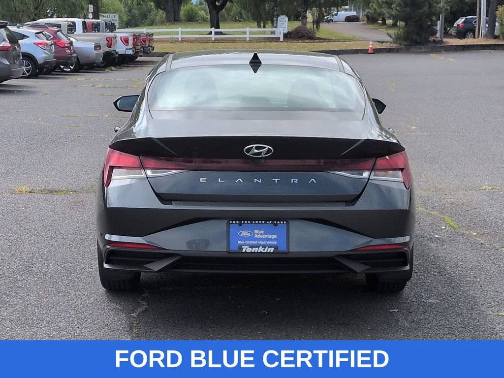 Used 2023 Hyundai Elantra SEL FWD image 4