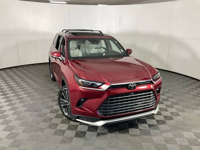 Used 2025 Toyota Grand Highlander AWD Hybrid image 40