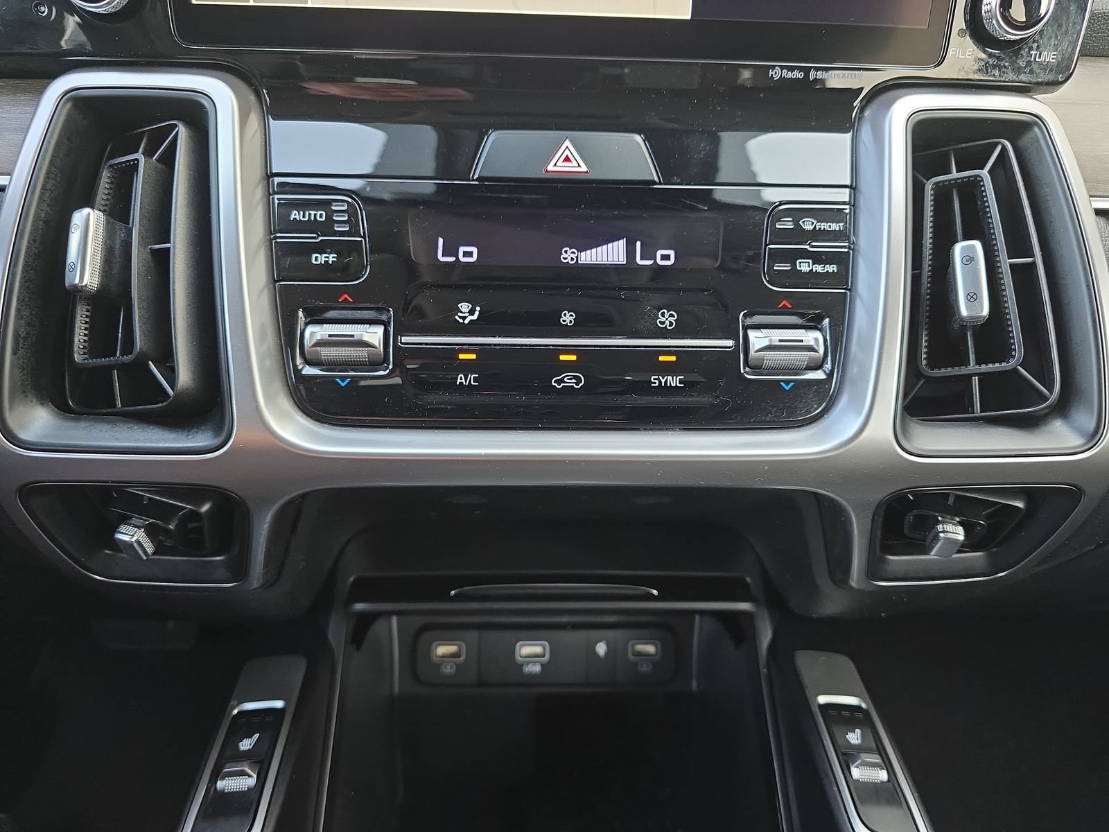 Used 2023 Kia Sorento S w/ Panoramic Sunroof Package AWD/4WD image 27