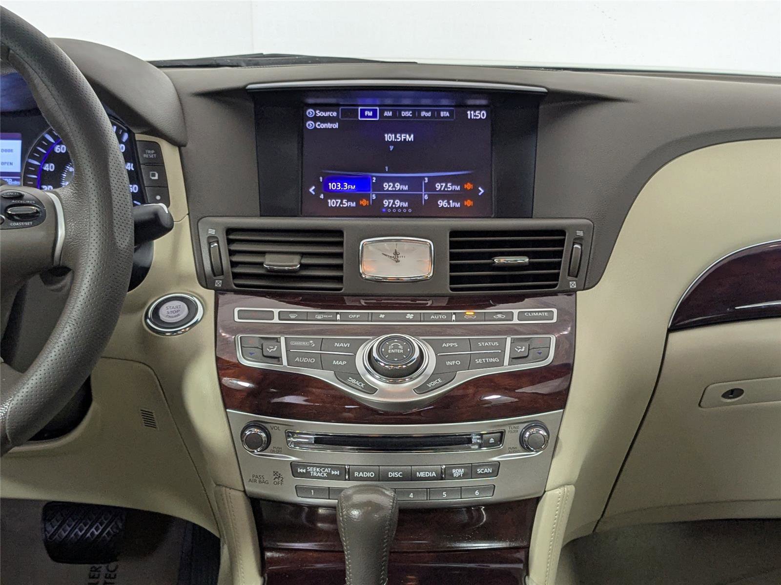 Used 2019 INFINITI Q70 L 3.7 image 38