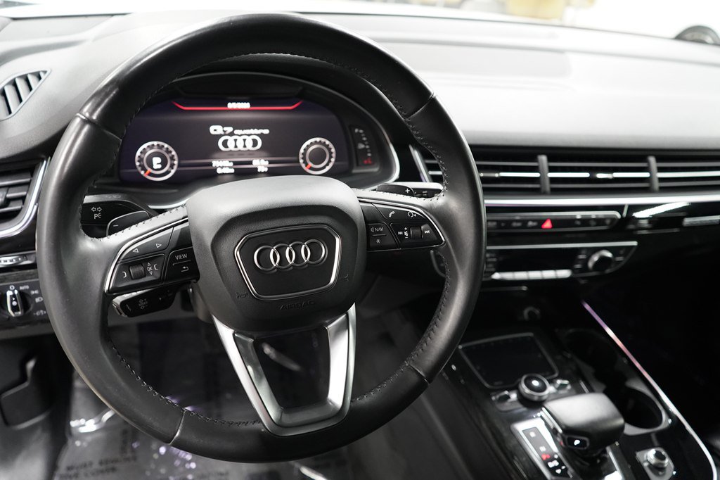 Used 2017 Audi Q7 3.0T Prestige w/ Prestige Package AWD/4WD image 28