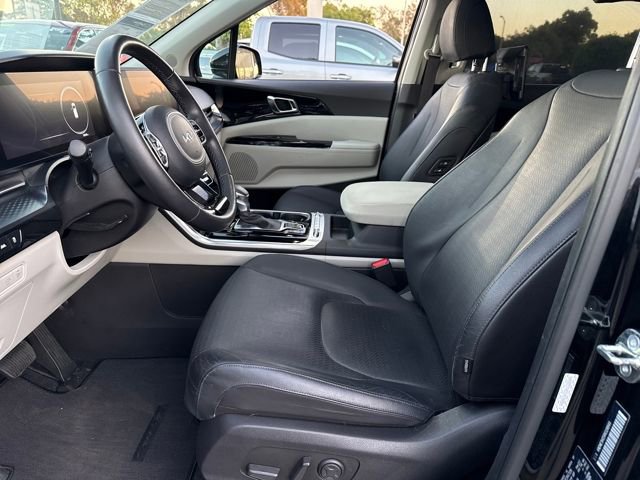 Used 2024 Kia Carnival SX Prestige image 9