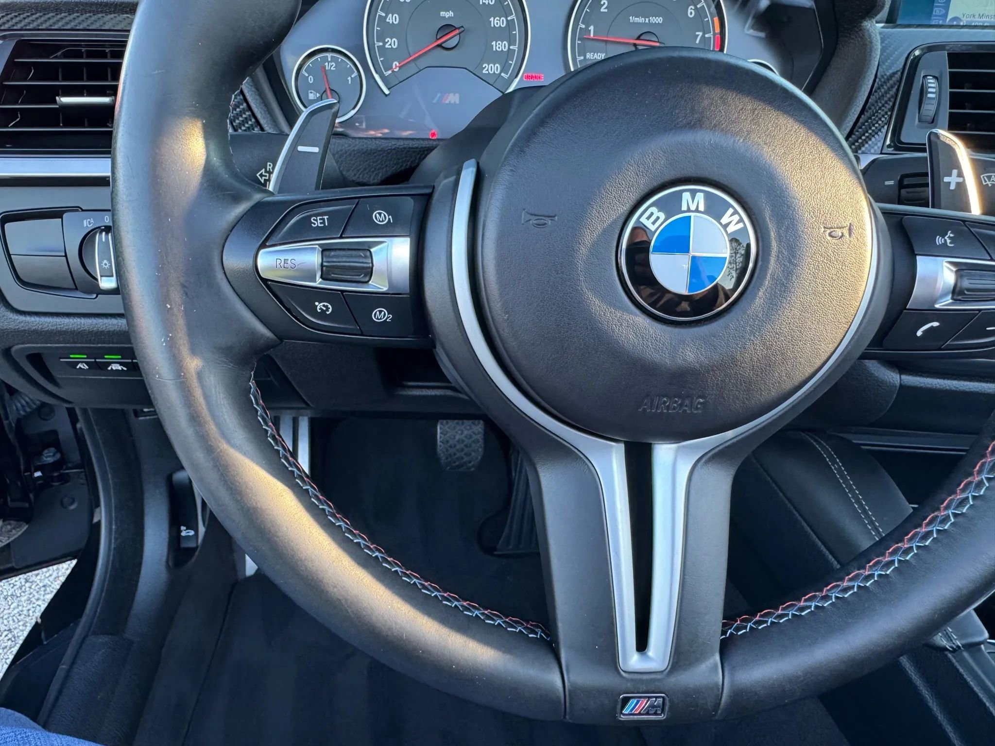 Used 2015 BMW M4 Convertible image 32