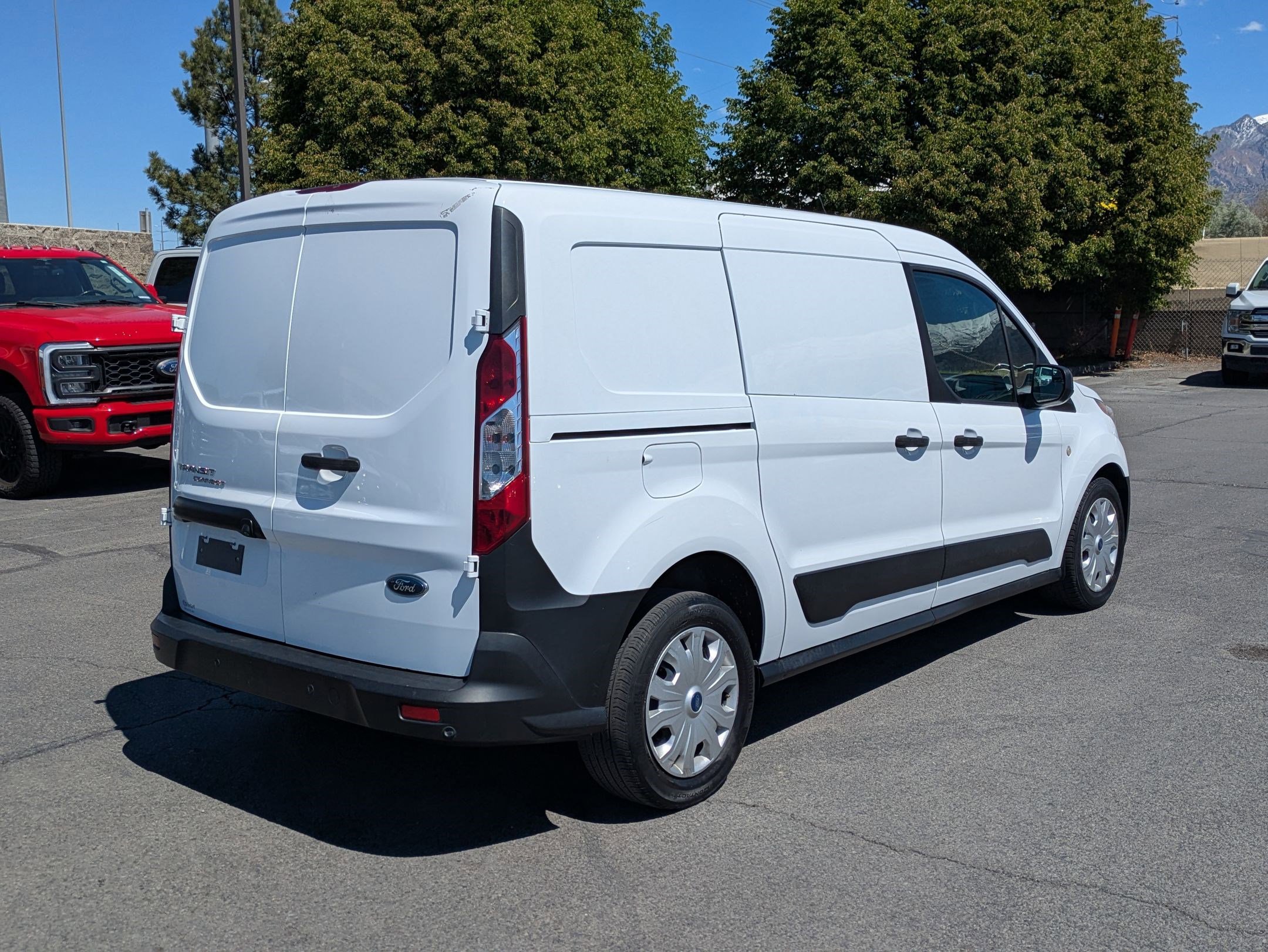 Used 2019 Ford Transit Connect XL FWD image 3