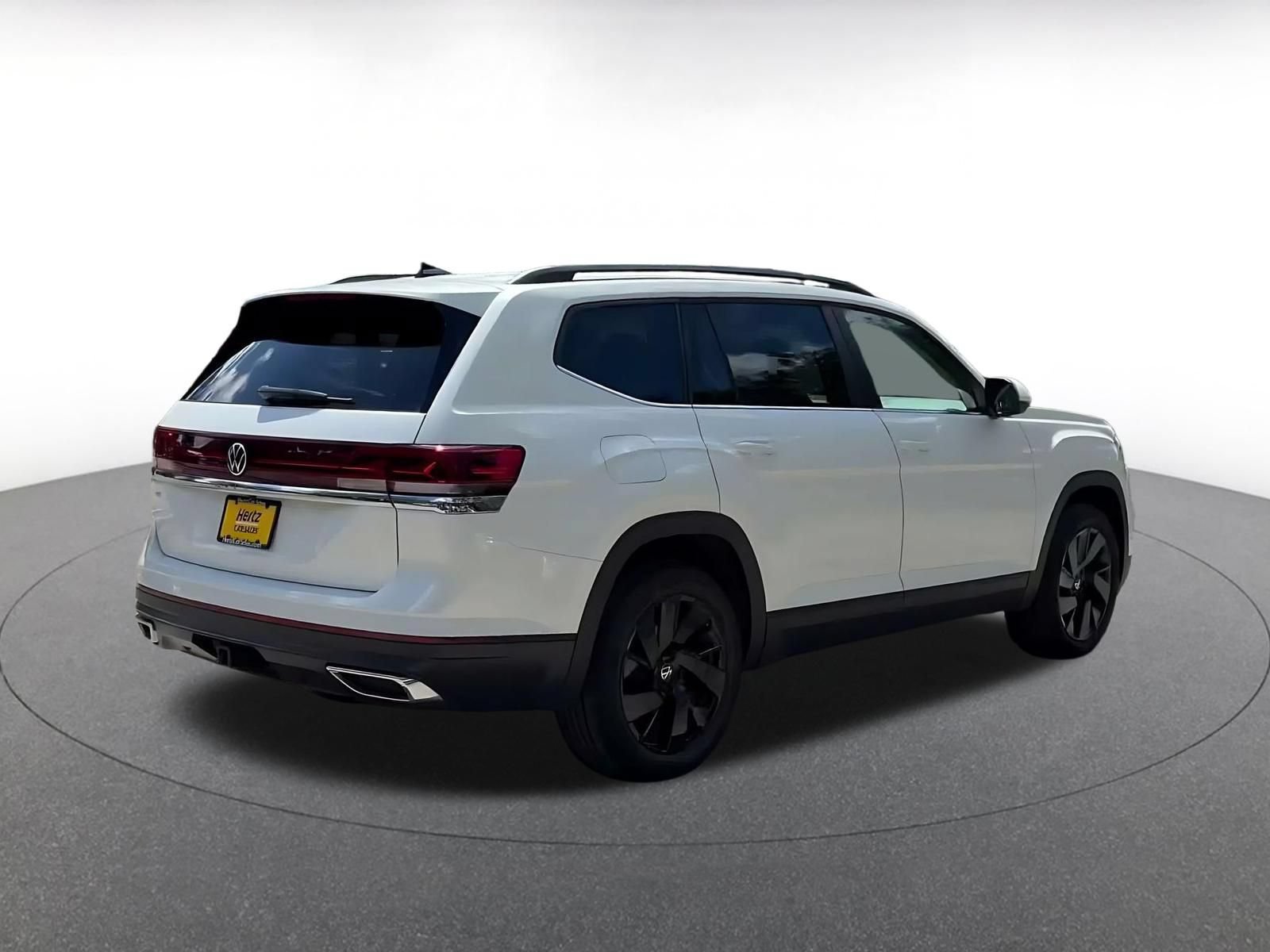 Used 2026 Volkswagen Atlas SE FWD image 14