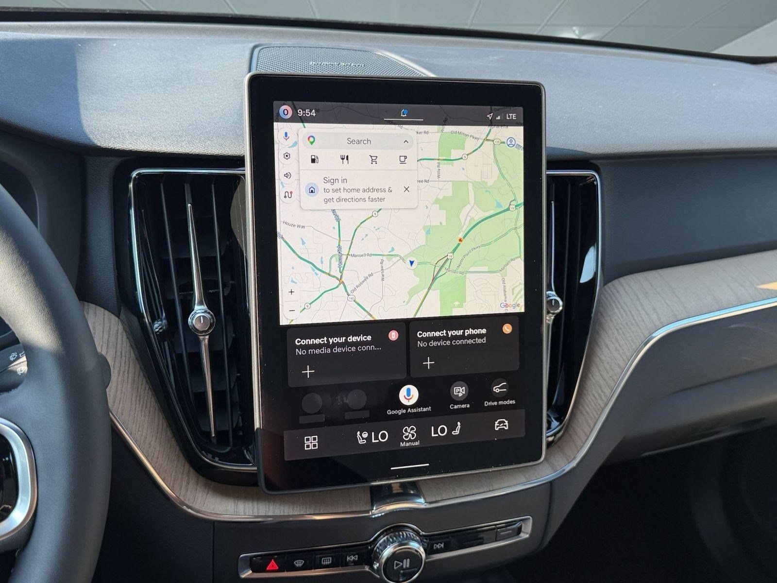 New 2027 Volvo XC60 B5 Plus AWD/4WD image 19