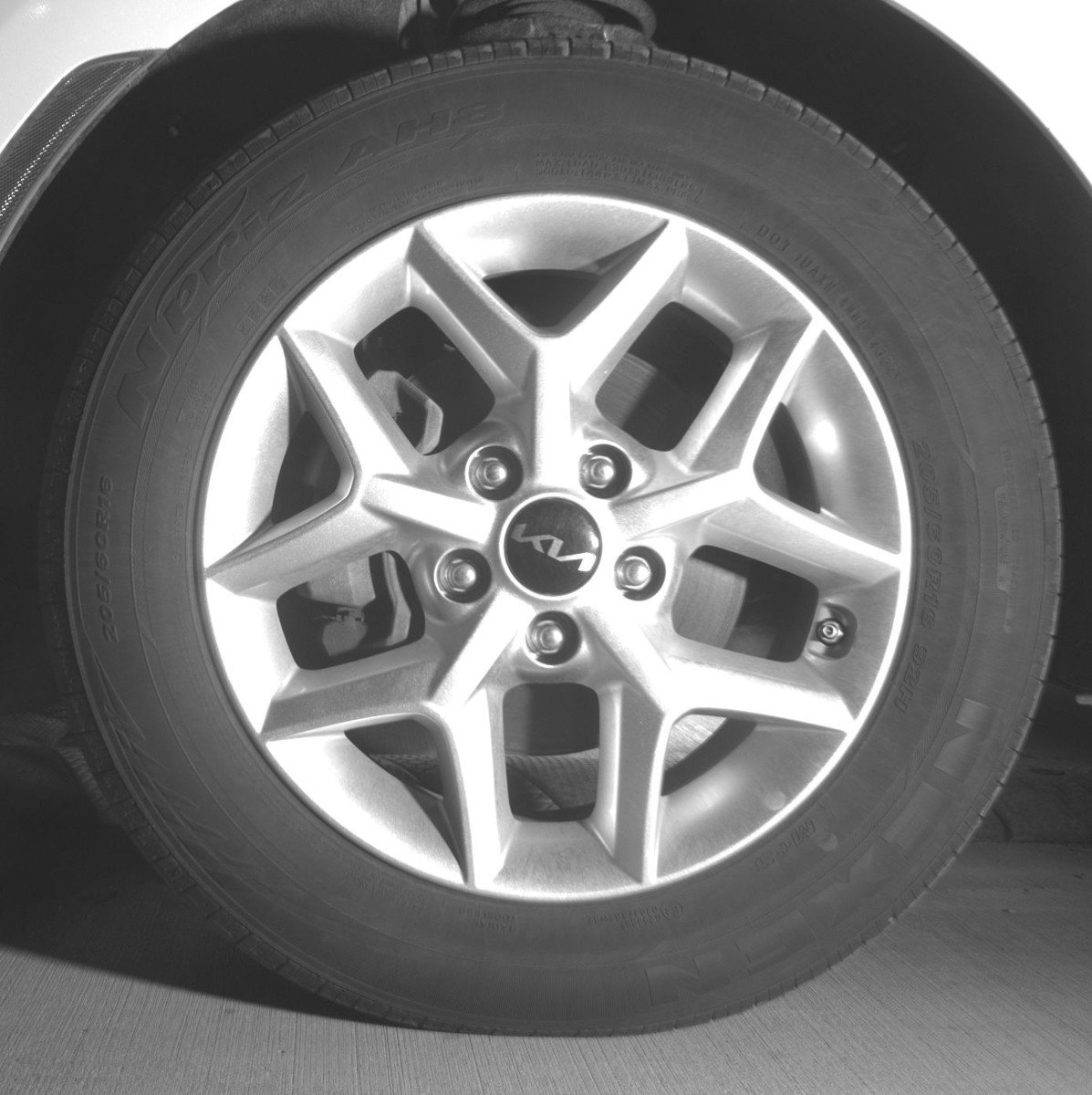 Used 2025 Kia Soul LX w/ LX Technology Package image 12