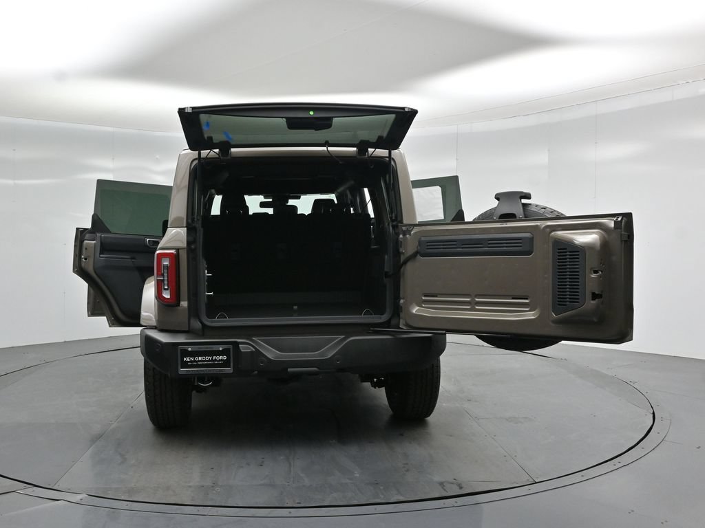 New 2026 Ford Bronco Outer Banks AWD/4WD image 32