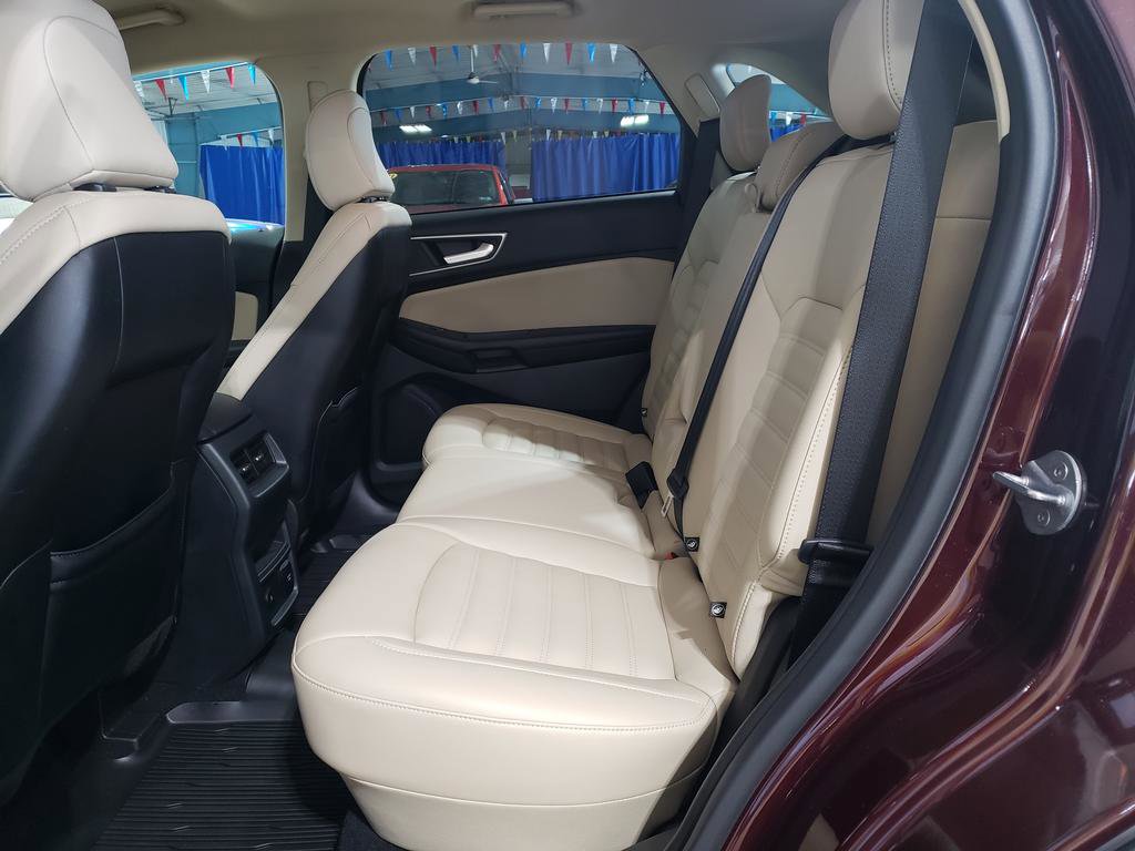 Used 2023 Ford Edge SEL w/ Convenience Package image 12