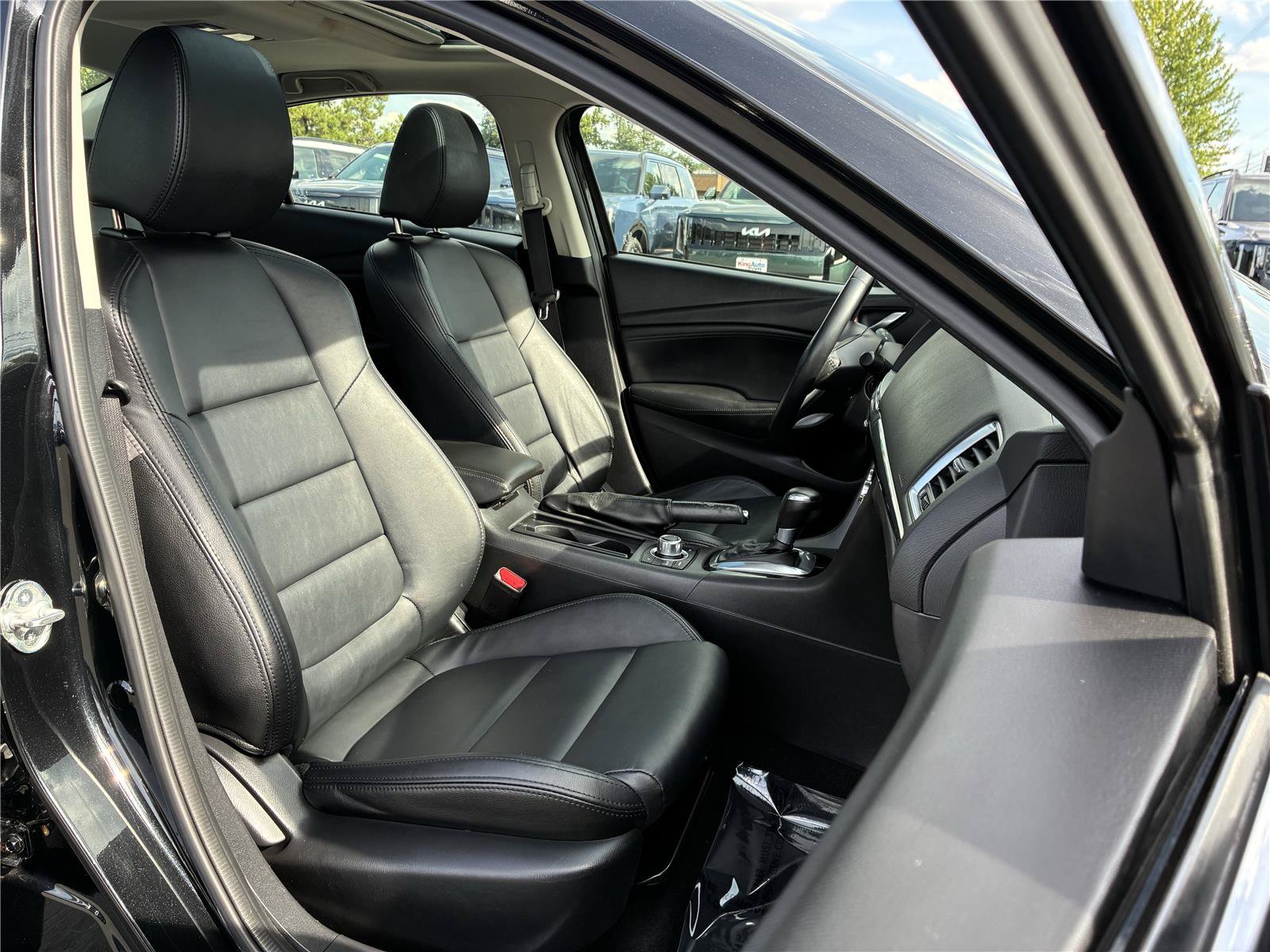 Used 2015 MAZDA MAZDA6 Touring w/ Touring Technology Package FWD image 16