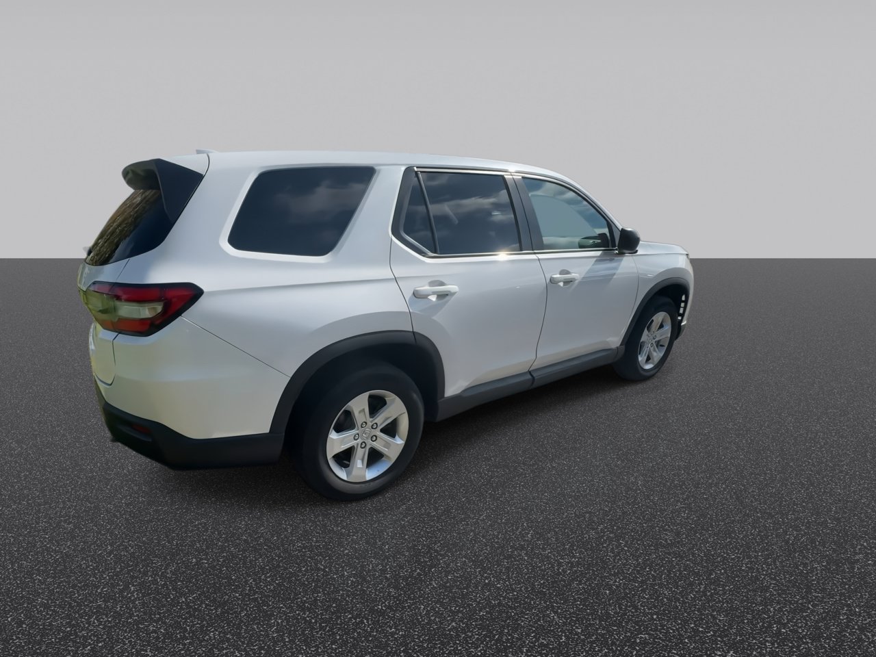 Used 2023 Honda Pilot LX image 9