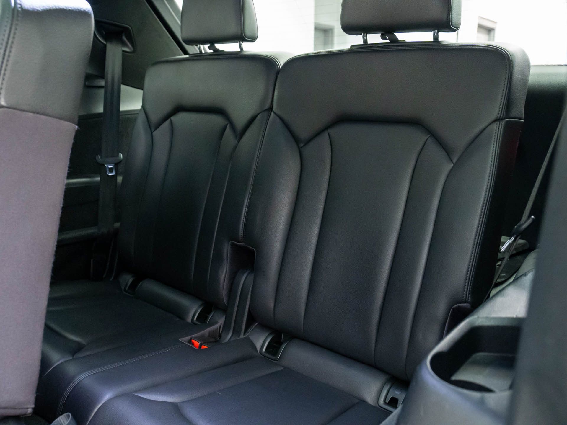 Used 2018 Audi Q7 3.0T Premium Plus w/ Premium Plus Package image 19