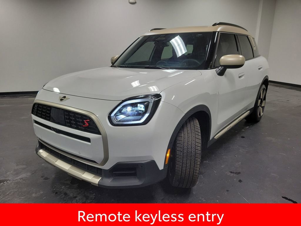 Used 2025 MINI Cooper Countryman S w/ Comfort Package Max image 4