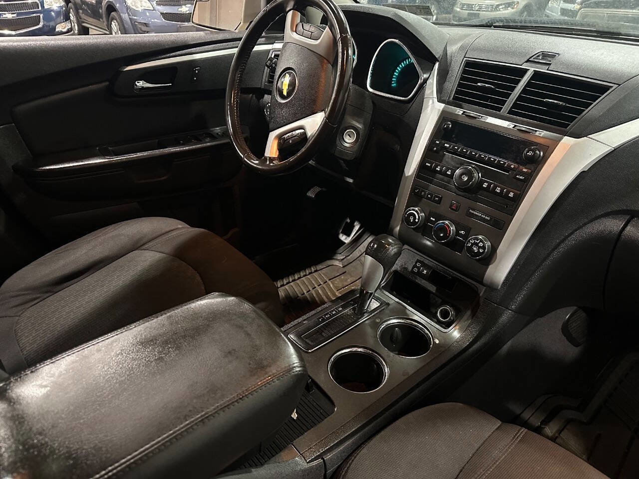 Used 2011 Chevrolet Traverse LT w/ Personal Connectivity Package image 9