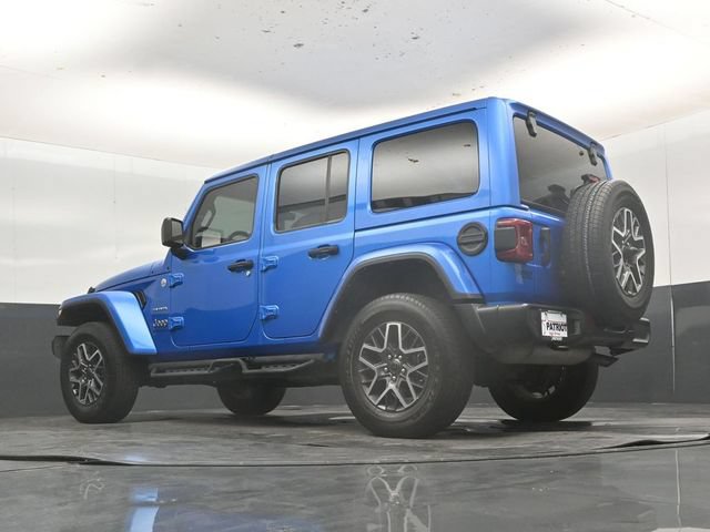 Used 2024 Jeep Wrangler Unlimited Sahara w/ Technology Group AWD/4WD image 53