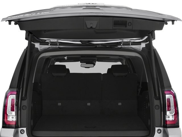 Used 2017 GMC Yukon XL Denali w/ Open Road Package AWD/4WD image 15