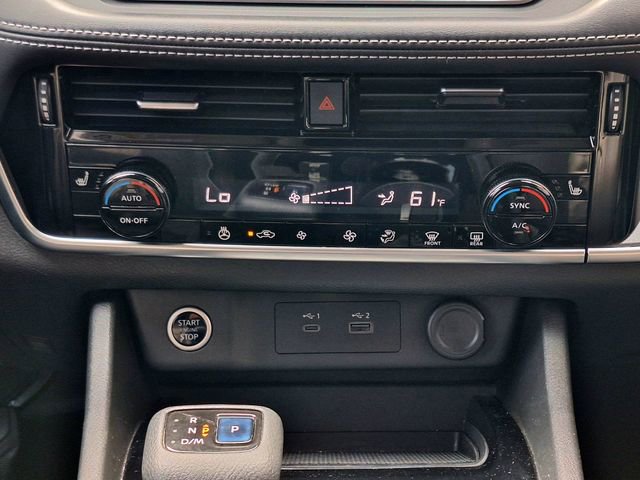 Certified 2021 Nissan Rogue SV w/ Premium Package FWD image 19