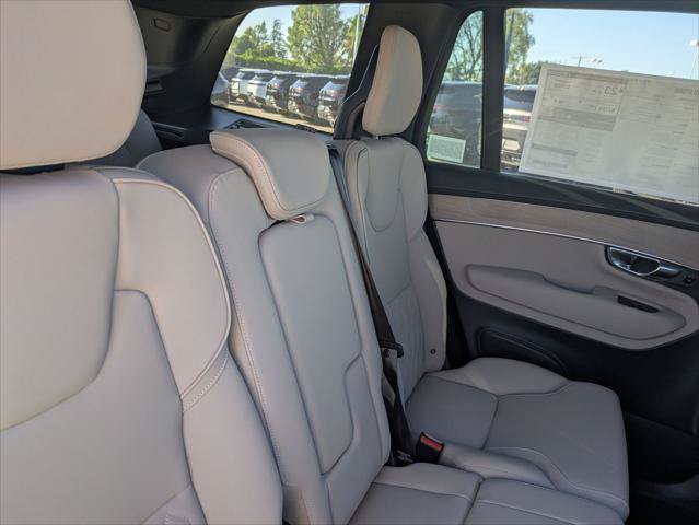 New 2026 Volvo XC90 B6 Plus w/ Protection Package Premier AWD/4WD image 13