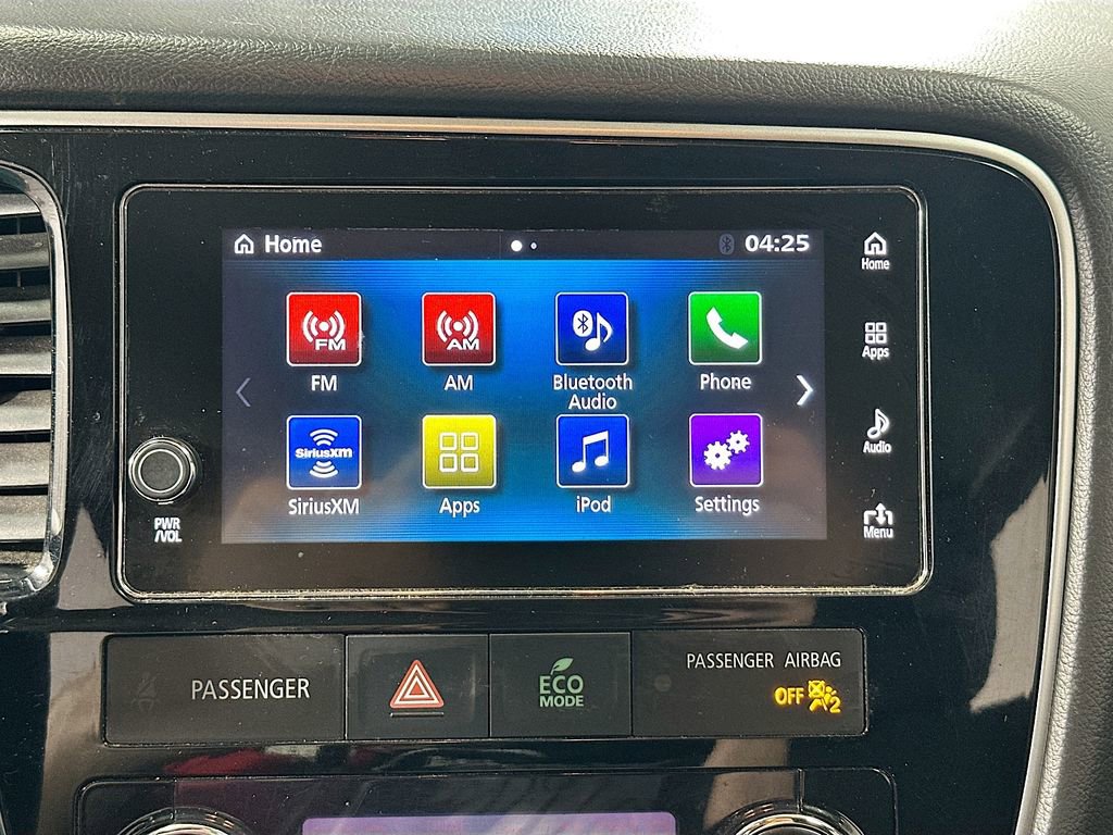 Used 2018 Mitsubishi Outlander SE image 15